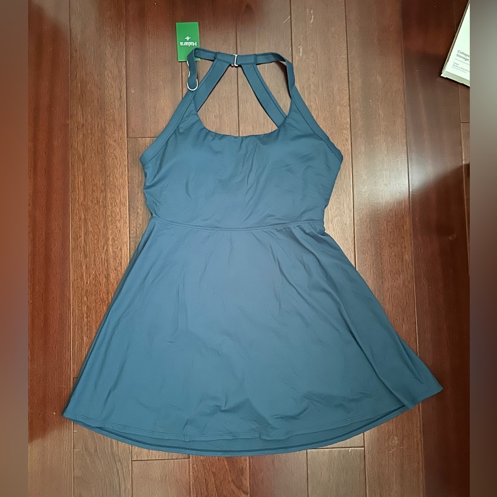 NWT Halara Backless Active Dress With Easy Peezy built In Shorts Size XL, Teal